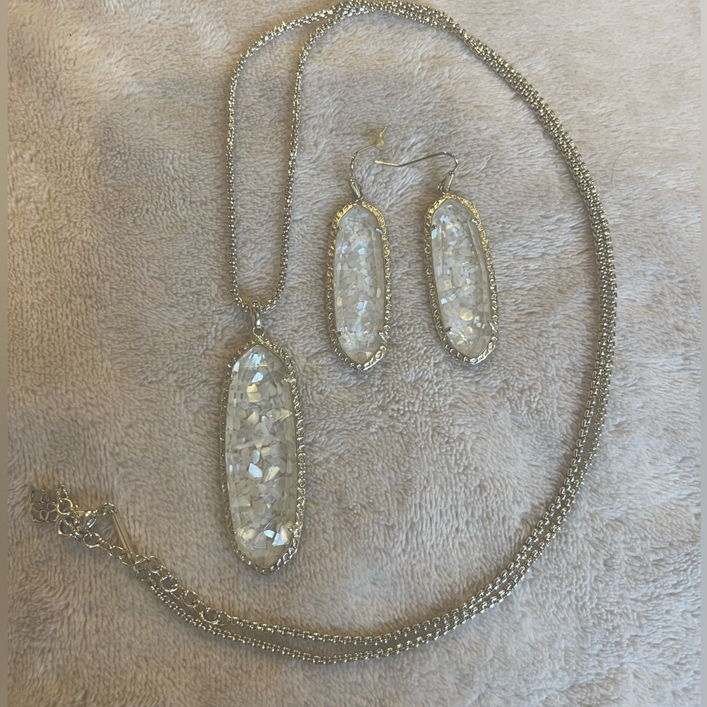 SET: Kendra Scott Layden Necklace & Layla Earrings - Gold/Crushed Ivory MOP